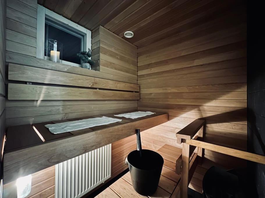 Spacious City Center Apt - Sauna - Self Check In Rovaniemi Exterior photo